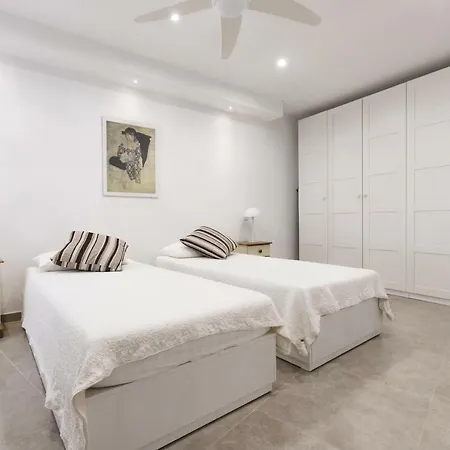 Mellieha Bay Waters Edge No. 160 Apartment Exterior photo