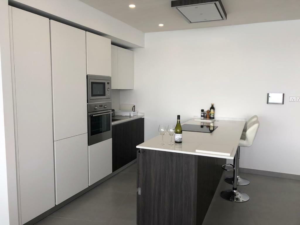 Appartement Bay Waters Edge No. 160